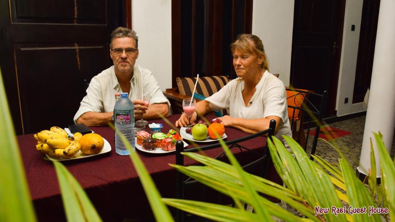 New Rasi Guest House ดัมบูลลา ภายนอก รูปภาพ